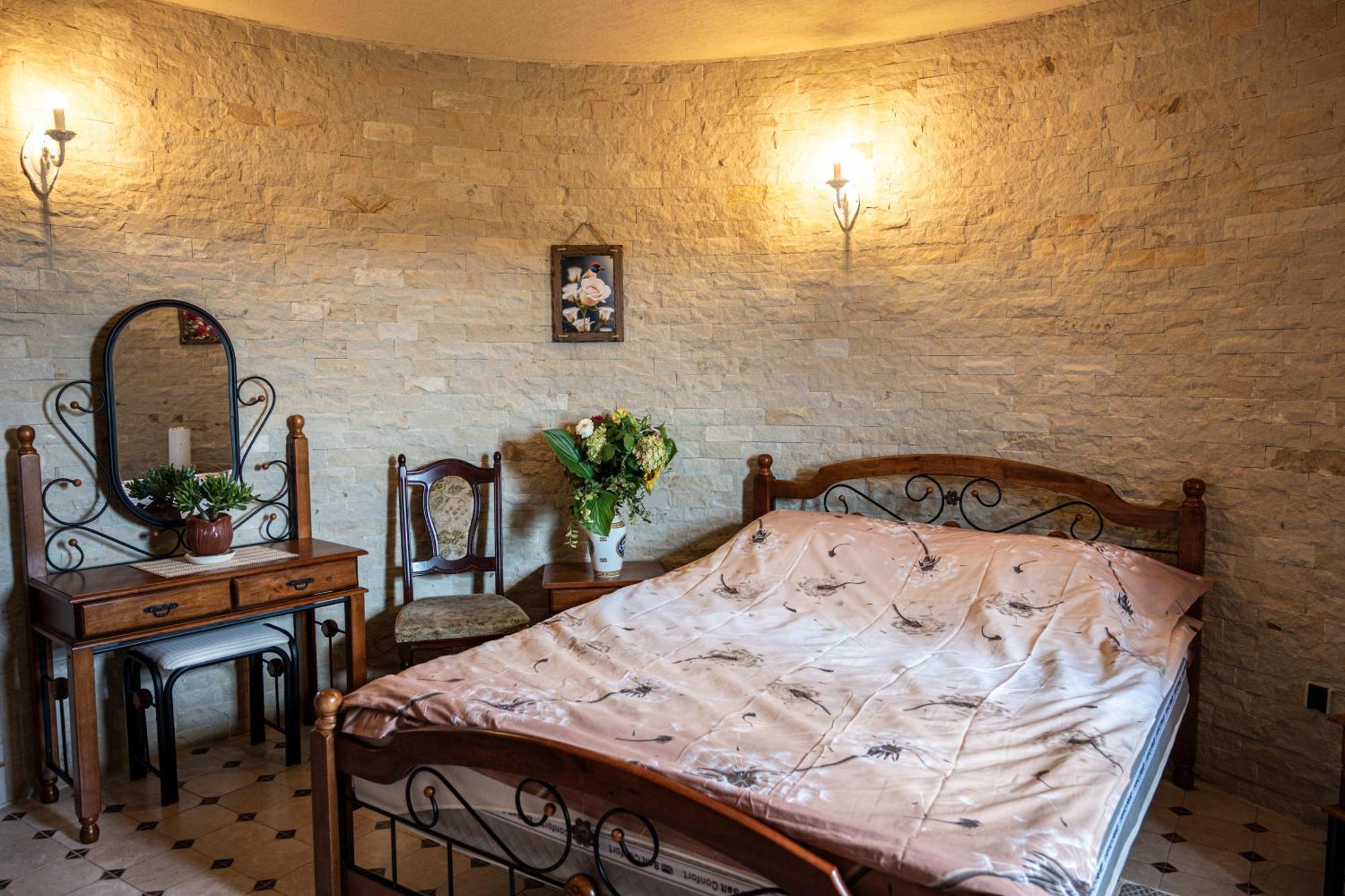 Castel Unghern Ivancea Экстерьер фото