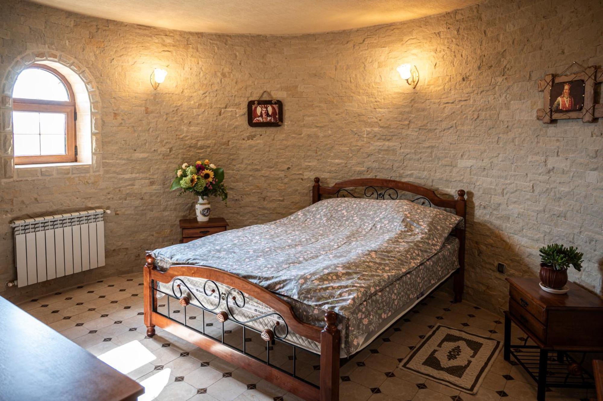Castel Unghern Ivancea Экстерьер фото